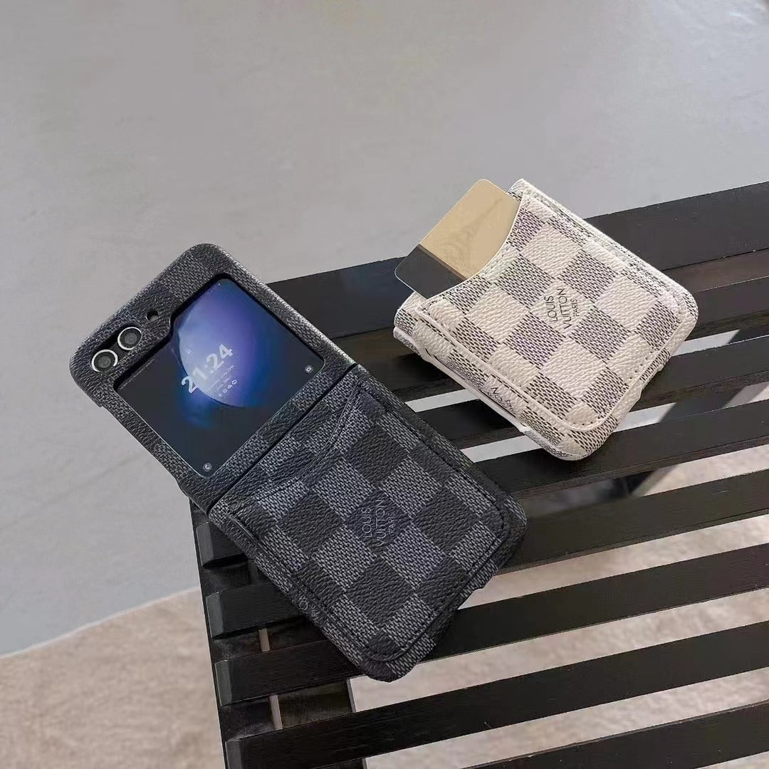 Checkered Leather Case with Card Holder for Samsung Galaxy Z Flip – Designer-Inspired Elegance
