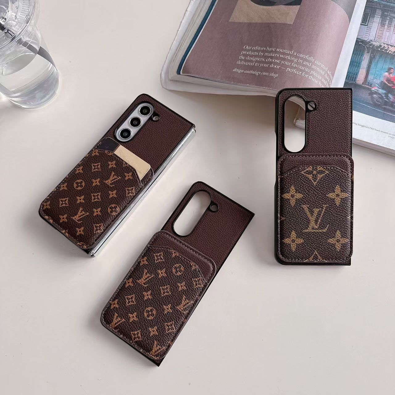 Luxury Monogram Z Fold Case – Card Slot Design | Vintage Leather Look